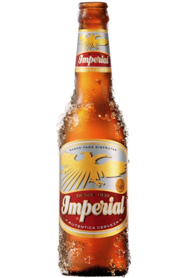 Cerveza imperial hondureña en botella de 335 ml